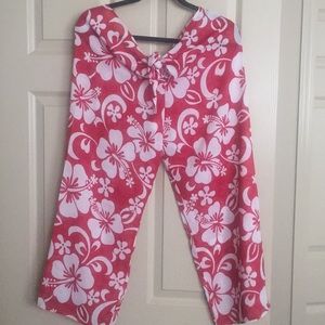 Beach coverup pants. NWT Size M